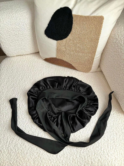 BONNET EN SATIN